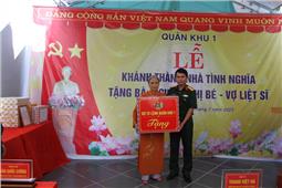 Khánh thành nhà tình nghĩa tặng thân nhân liệt sĩ Nguyễn Phú Vinh